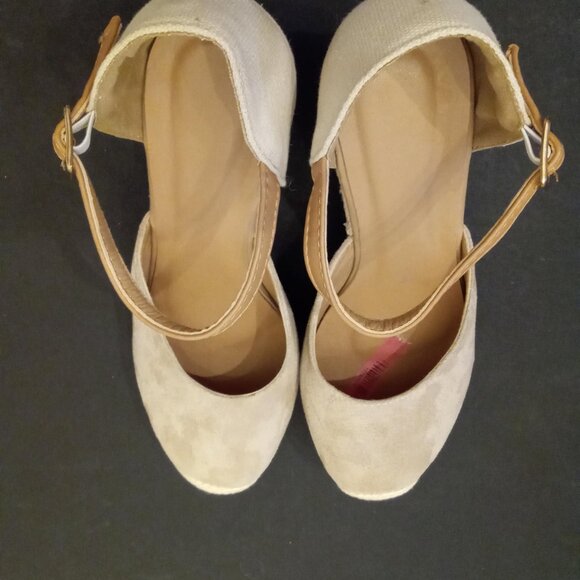 Mary Jane Espadrilles Wedges Heels Sandals EST size 8 Womens Beige Casual Shoes - Picture 8 of 10